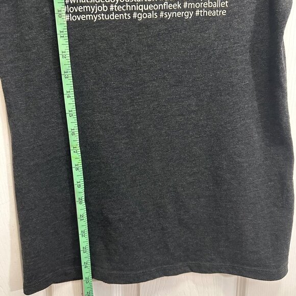 BELLA+CANVAS Girl,s T-Shirt ( L) fits(M) - Picture 5 of 12